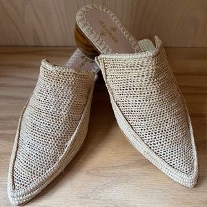 Beautiful Handmade Bulibasha Izlan Mules Size 6.5